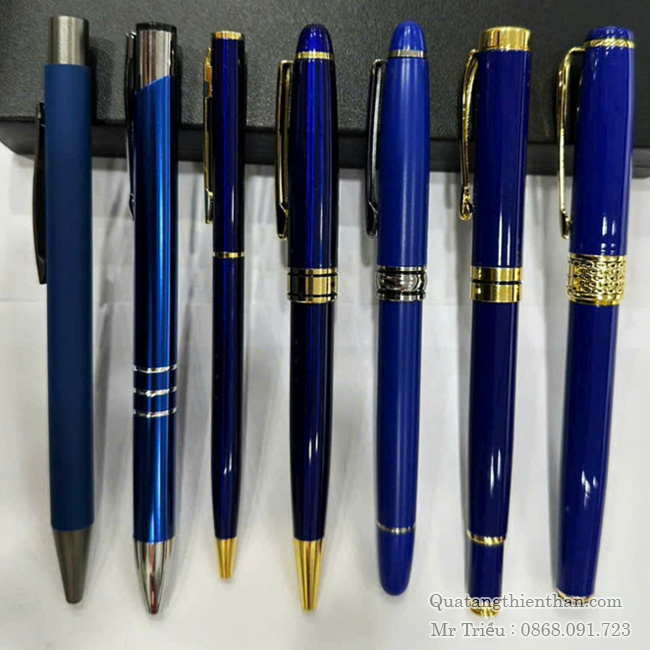 Những Mẫu Bút Kim Loại Màu Xanh